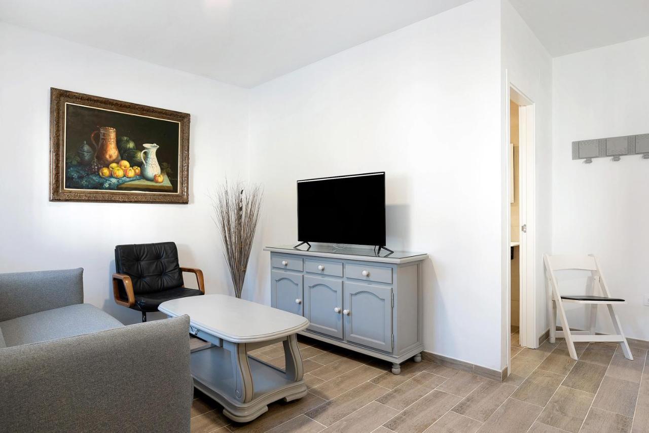 Casa De 10 Duplex Apartment เวเฮร์ เด ลา ฟรอนเตรา ภายนอก รูปภาพ